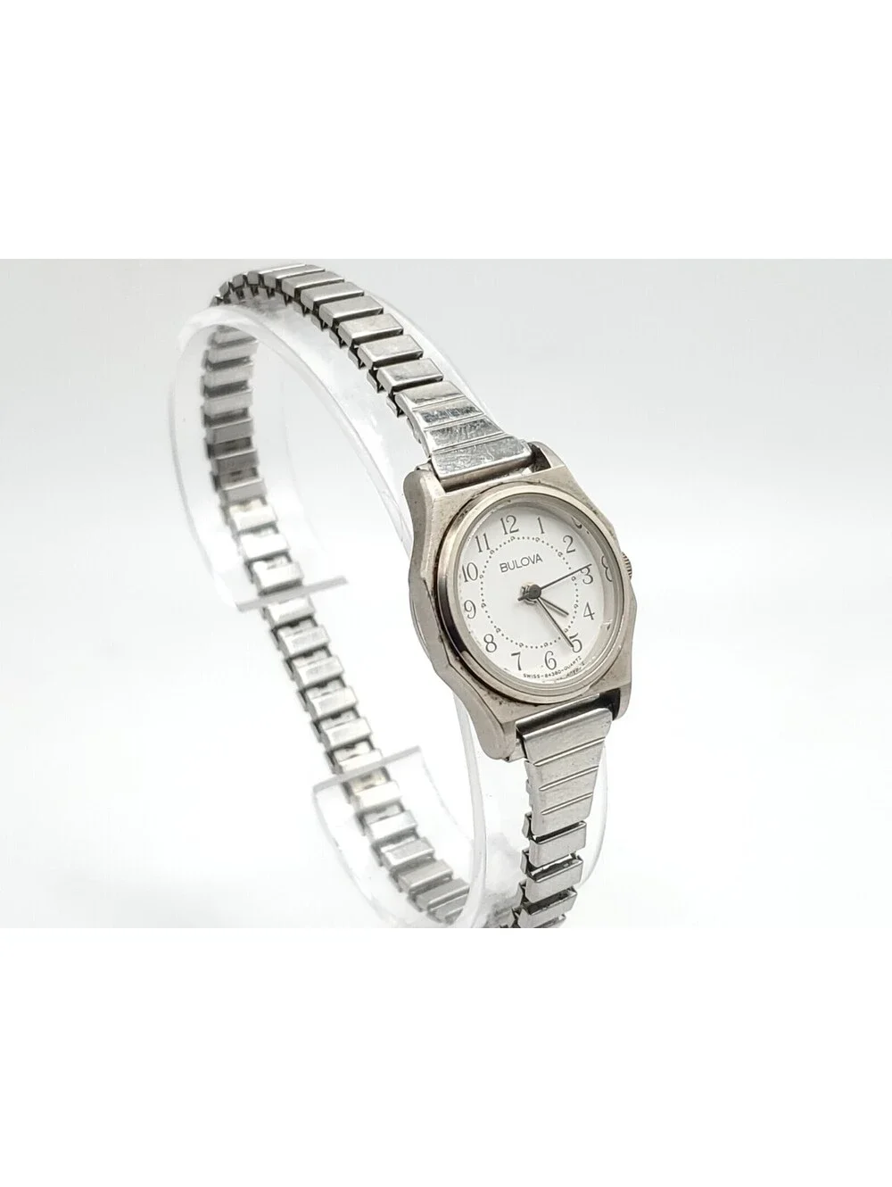 Vintage Bulova P4 Quarts Womens 22mm Watch New Battery White Dial Octagon Case